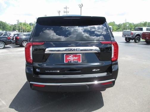 2021 GMC Yukon XL SLT
