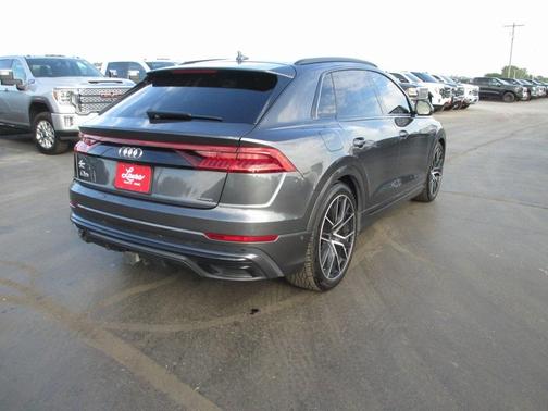 2022 Audi Q8 55 Prestige