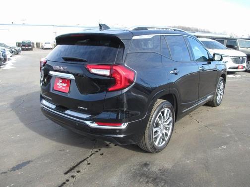 2024 GMC Terrain Denali