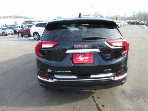 2024 GMC Terrain Denali