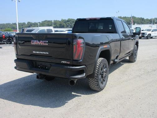 2025 GMC Sierra 3500 AT4