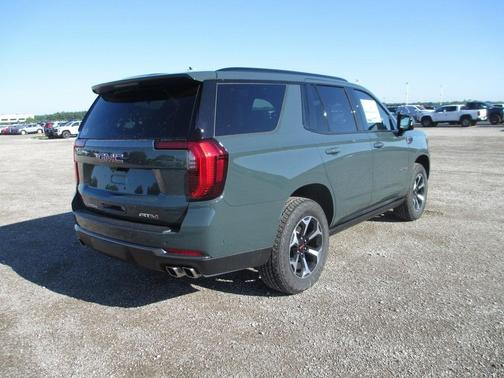 2025 GMC Yukon AT4