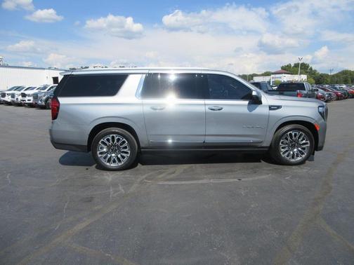 2024 GMC Yukon XL Denali Ultimate