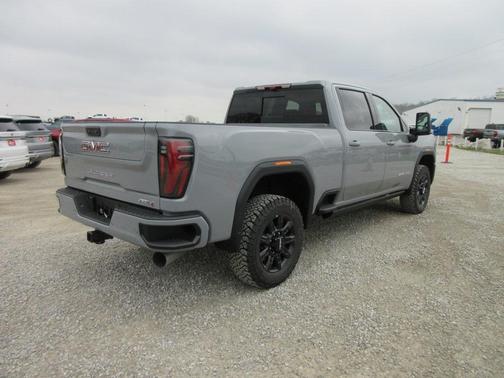 2025 GMC Sierra 2500 AT4