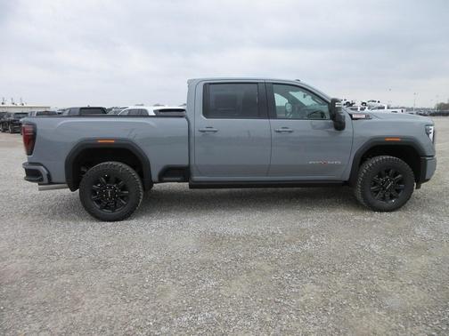 2025 GMC Sierra 2500 AT4