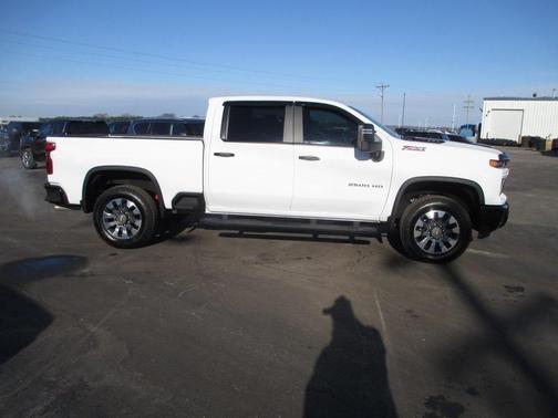 2025 Chevrolet Silverado 2500 Custom