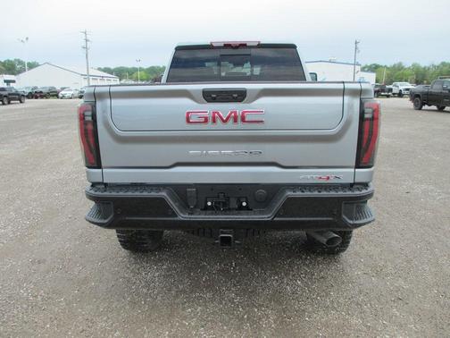 2025 GMC Sierra 2500 AT4X