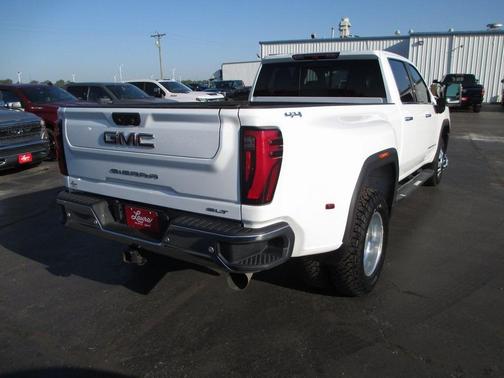 2024 GMC Sierra 3500 SLT