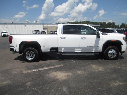 2022 GMC Sierra 3500 Denali