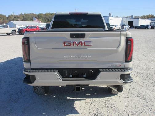2026 GMC Sierra 3500 AT4