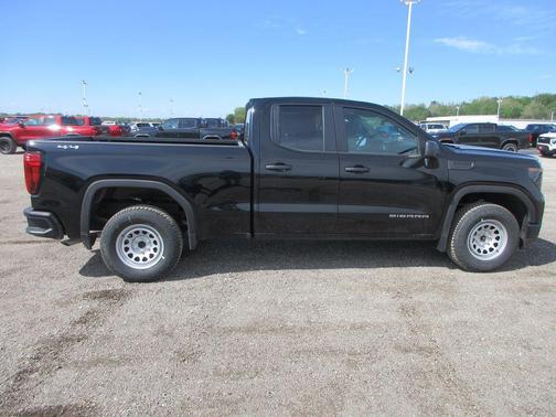 Onyx Black 2026 GMC Sierra 1500 Pro