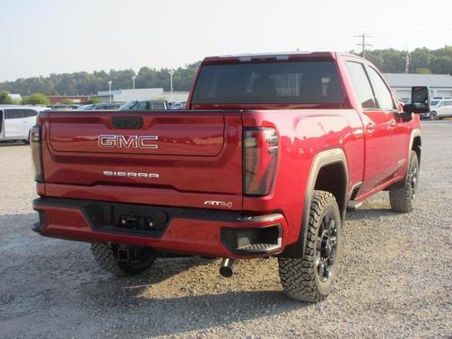 2025 GMC Sierra 2500 AT4