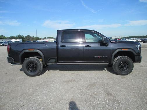 2025 GMC Sierra 2500 AT4X