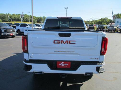 2022 GMC Sierra 1500 AT4
