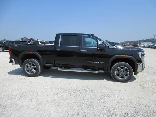 2025 GMC Sierra 2500 SLT