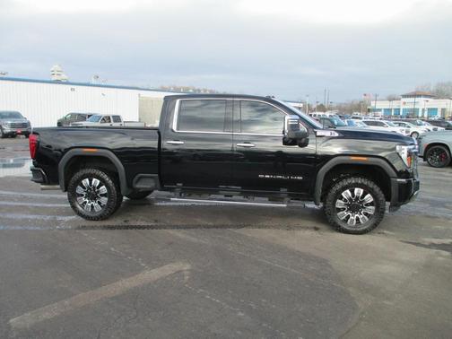 2024 GMC Sierra 2500 Denali