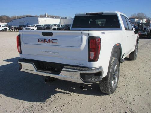2026 GMC Sierra 2500 SLE
