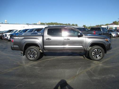 2020 Toyota Tacoma TRD Sport