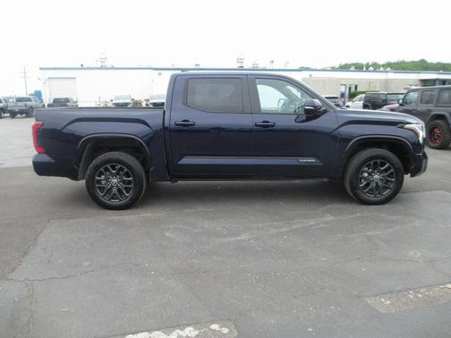 2023 Toyota Tundra Platinum