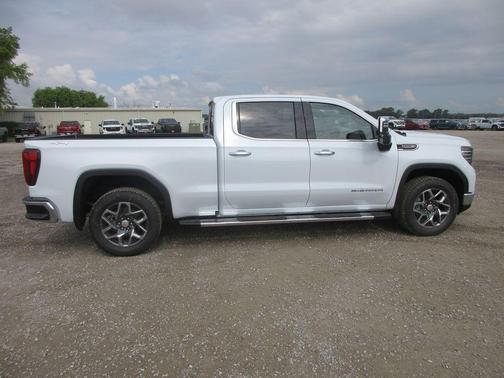 Glacier White 2026 GMC Sierra 1500 SLT