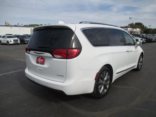 2019 Chrysler Pacifica Limited