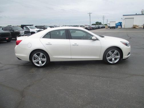 White Diamond Tri-Coat 2014 Chevrolet Malibu 2LZ