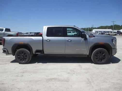 Sterling 2026 GMC Sierra 2500 AT4