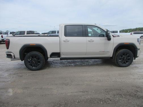 Dune 2026 GMC Sierra 2500 AT4