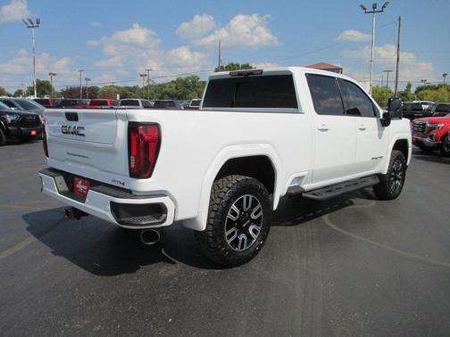 2022 GMC Sierra 2500 AT4