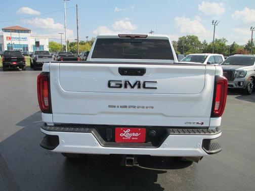 2022 GMC Sierra 2500 AT4