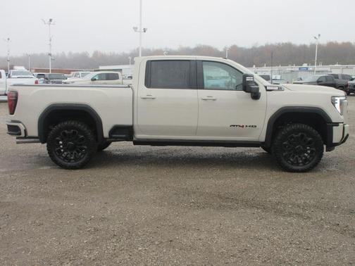 2026 GMC Sierra 2500 AT4