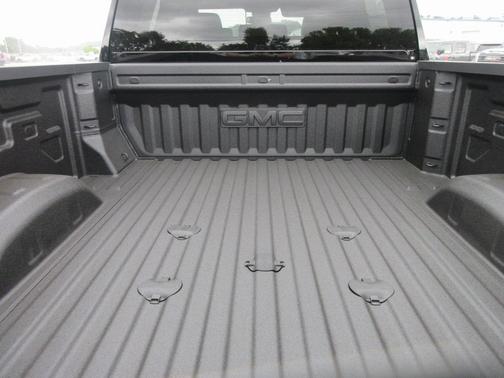 2025 GMC Sierra 2500 AT4