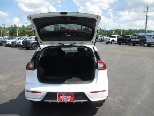 2017 Kia Niro LX