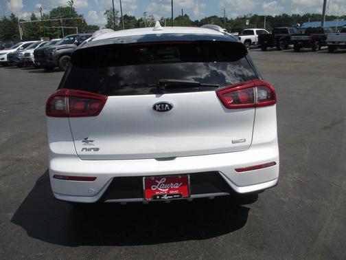 2017 Kia Niro LX