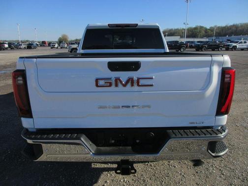 2026 GMC Sierra 2500 SLT