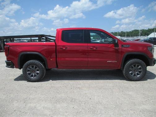 2025 GMC Sierra 1500 AT4X