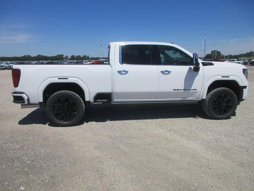 Summit White 2026 GMC Sierra 2500 Denali Ultimate