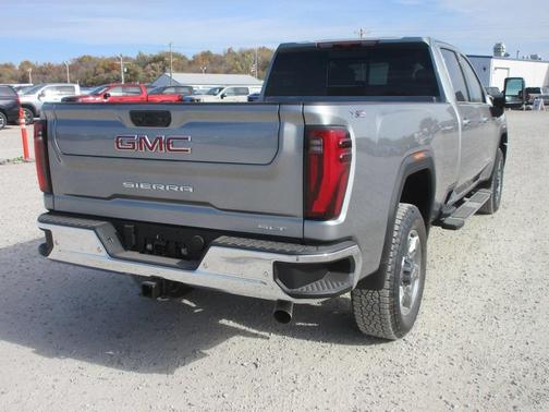 2026 GMC Sierra 3500 SLT