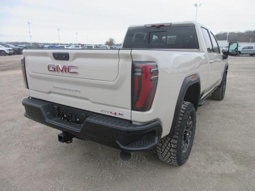2026 GMC Sierra 2500 AT4X