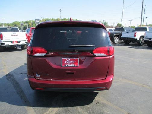 2018 Chrysler Pacifica Touring-L