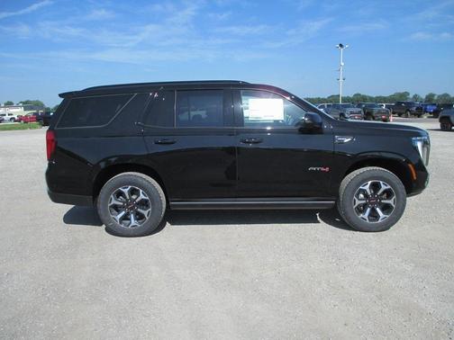 2025 GMC Yukon AT4