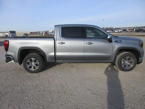 Sterling 2026 GMC Sierra 1500 SLE