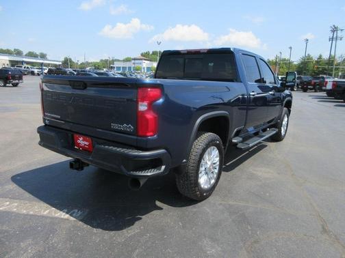 2022 Chevrolet Silverado 2500 High Country
