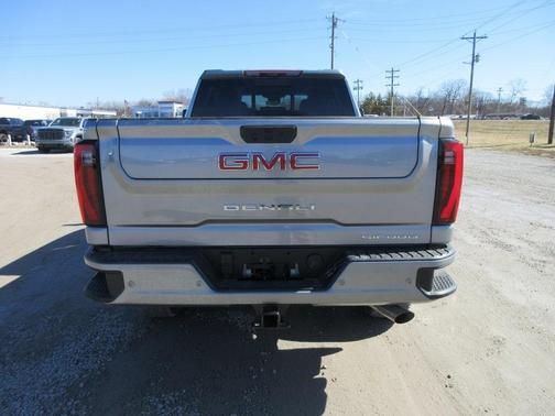 2025 GMC Sierra 2500 Denali