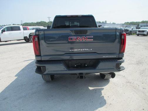 2025 GMC Sierra 3500 Denali