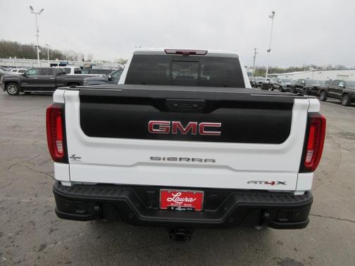 2024 GMC Sierra 1500 AT4X