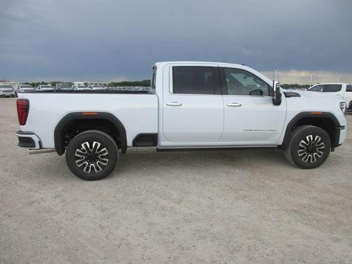 Glacier White 2026 GMC Sierra 2500 Denali Ultimate