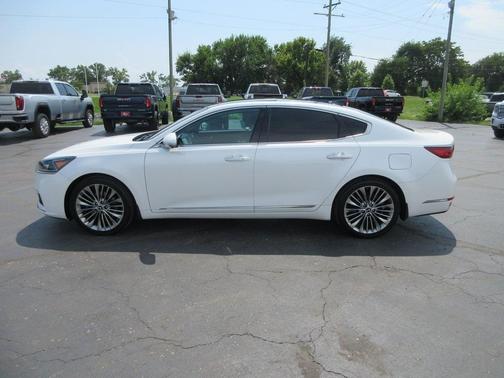 2019 Kia Cadenza SX Limited