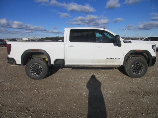 2026 GMC Sierra 2500 AT4X