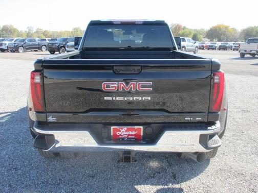 2026 GMC Sierra 3500 SLE